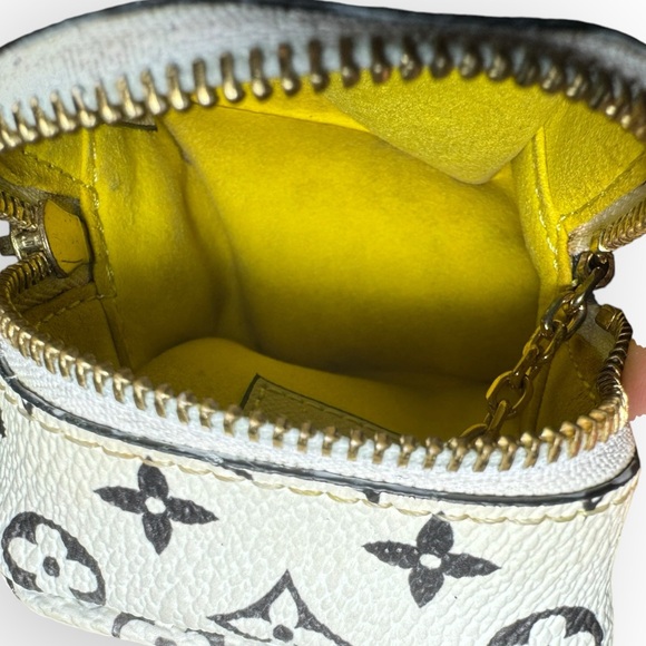 LOUIS VUITTON Monogram Giant Porte Monet Cube Coin Purse / Keychain - Picture 13 of 14